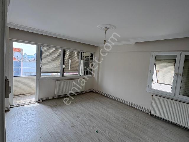 Karabağlar, İzmir içerisinde kiralık mülk
