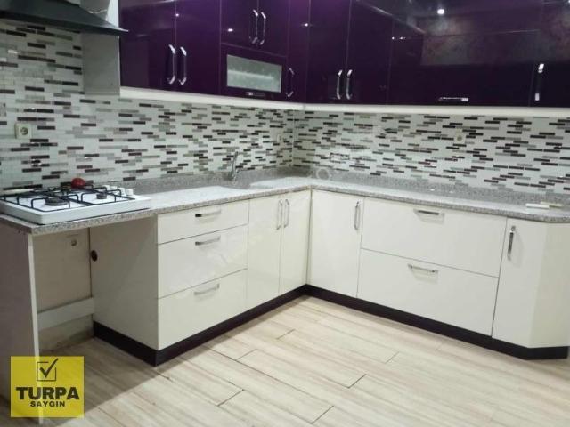 Karabağlar, İzmir içerisinde kiralık mülk