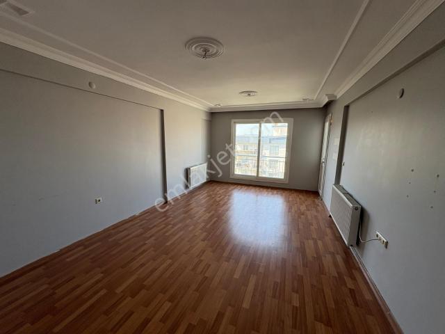 Karabağlar, İzmir içerisinde kiralık mülk