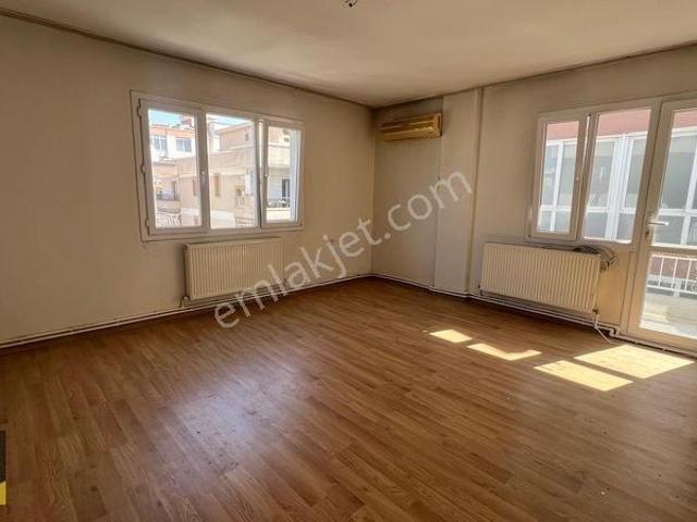 Buca, İzmir içerisinde kiralık mülk