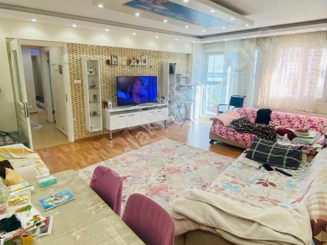 Karabağlar, İzmir içerisinde satılık mülk