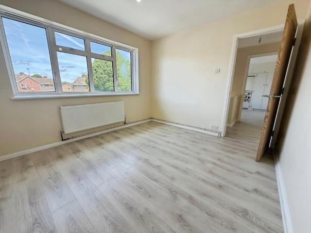 Apartment for rent in Bromley Common, Greater London