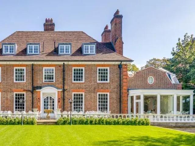 House for rent in Hampstead Garden Suburb, Greater London