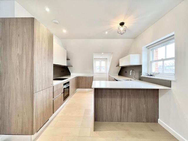 Apartment for rent in South Hampstead, Greater London