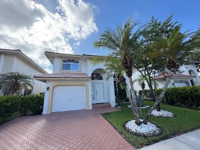 House for sale in Weston