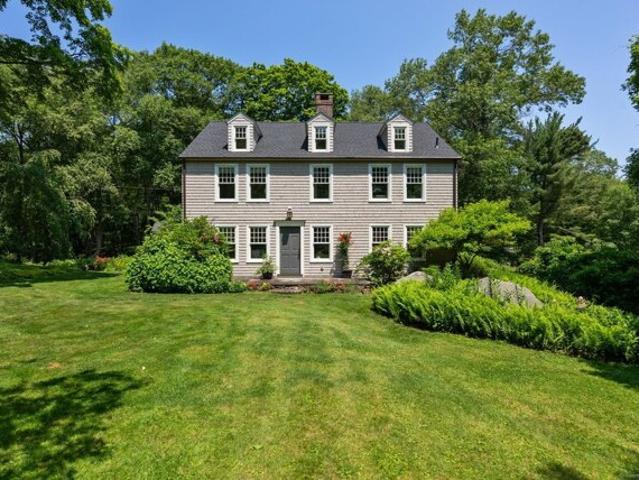 House for sale in Wilton