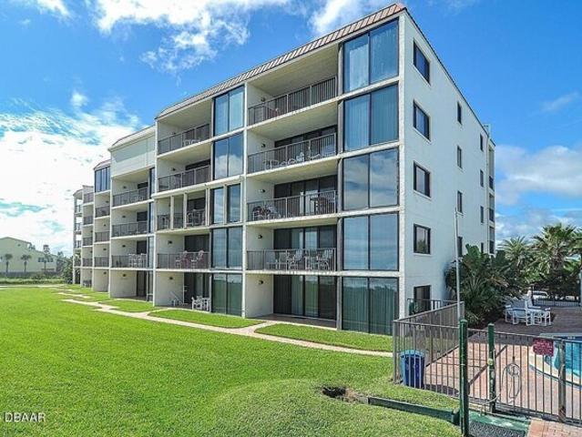 Condo for sale in New Smyrna Beach