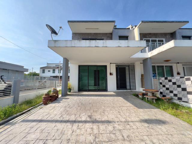 Terraced House for sale in Tanjong Sepat, Selangor