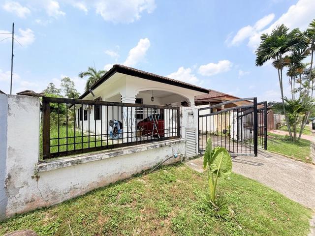 Residential House for sale in Tanjong Sepat, Selangor