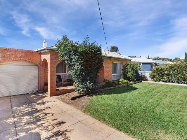 House for sale in Turvey Park
