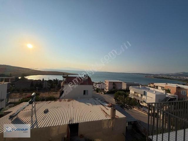 Hacıömerli Mahallesi, Aliağa içerisinde kiralık Villa