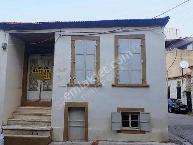 Dumlupınar Mahallesi, Buca içerisinde satılık Villa