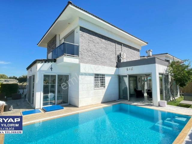 Çeşme, İzmir içerisinde kiralık Villa