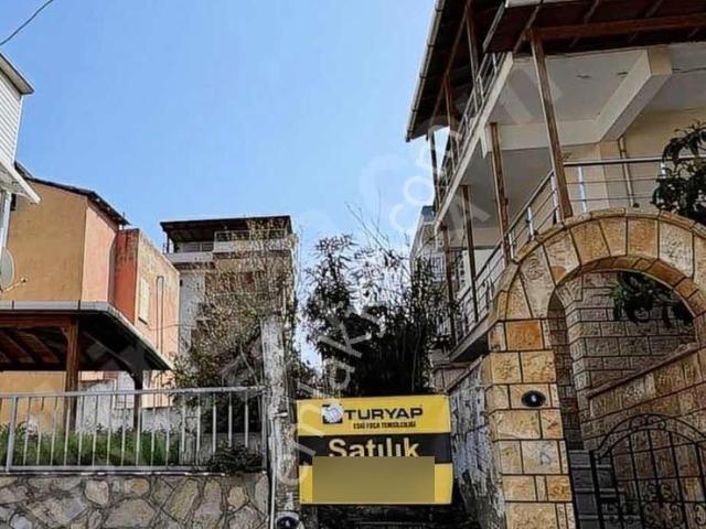 Foça, İzmir içerisinde satılık Villa