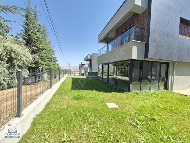 Eskişehir, Odunpazarı içerisinde satılık Villa