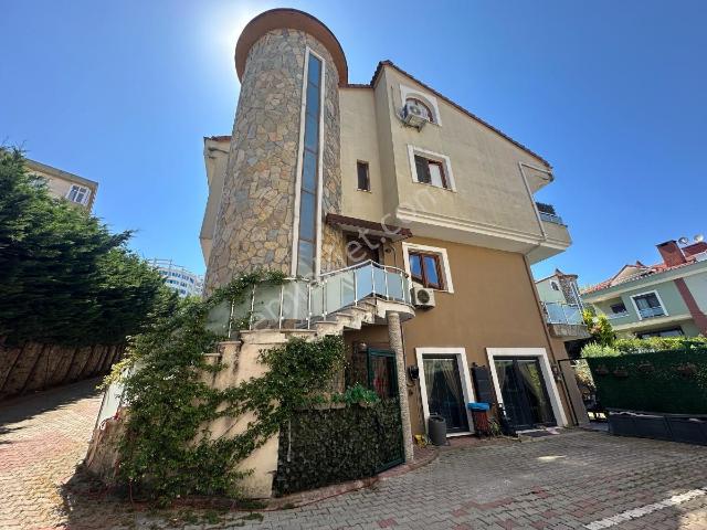 Pendik, İstanbul içerisinde satılık Villa