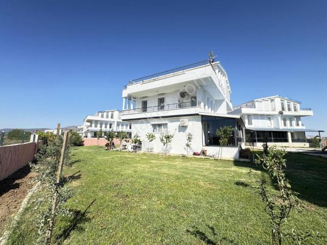 Dikili, İzmir içerisinde satılık Villa