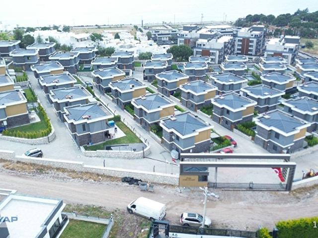 Dikili, İzmir içerisinde satılık mülk