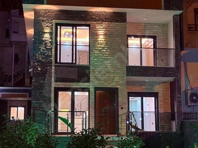 Bornova, İzmir içerisinde satılık Villa