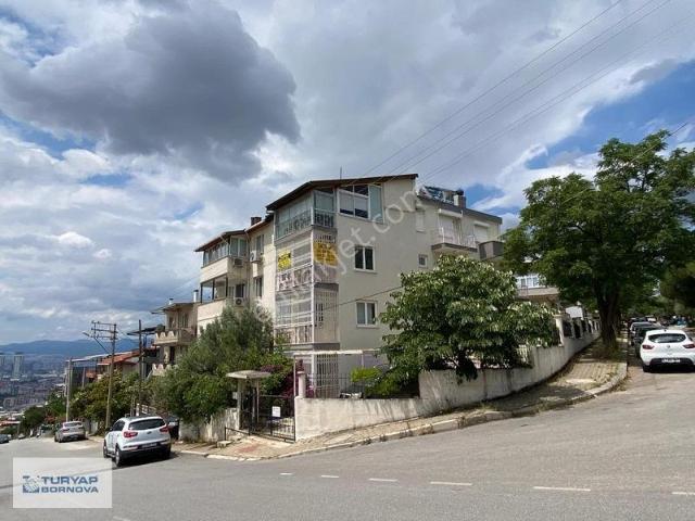 Bornova, İzmir içerisinde satılık Bina