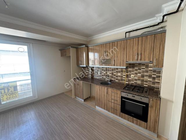 Karabağlar, İzmir içerisinde kiralık mülk