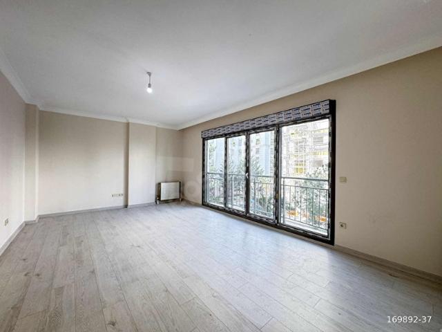 Kadiköy, İstanbul içerisinde satılık mülk