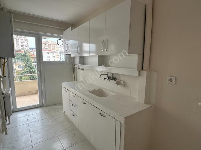 Feneryolu Mahallesi, Kadıköy içerisinde kiralık mülk
