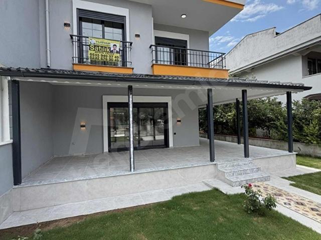 Dikili, İzmir içerisinde satılık Villa