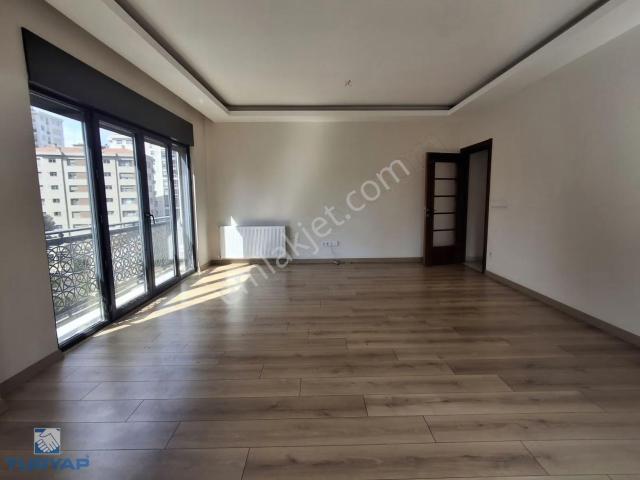 Kadiköy, İstanbul içerisinde satılık mülk