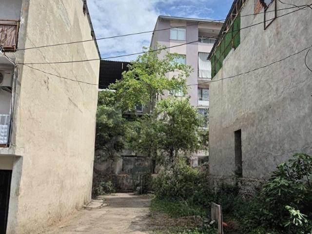 Karabağlar, İzmir içerisinde satılık Arsa