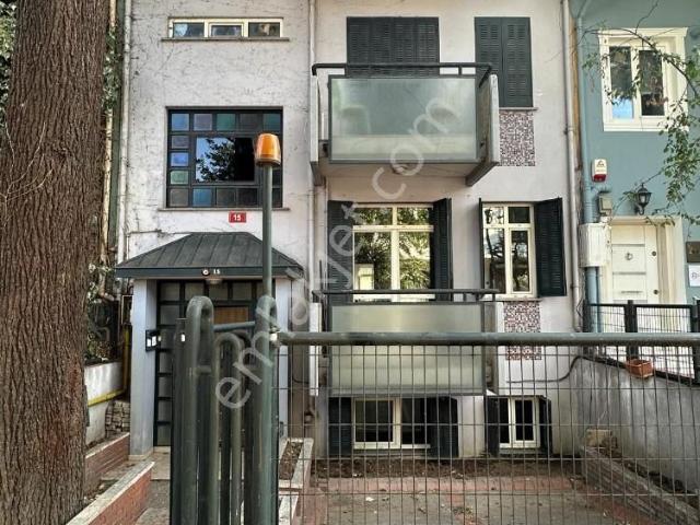 Koşuyolu Mahallesi, Kadiköy içerisinde kiralık mülk