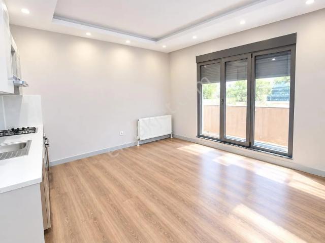 Küçükyalı, Maltepe içerisinde satılık mülk