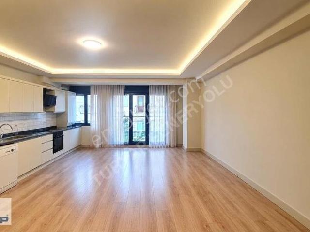 Bağlarbaşı Mahallesi, Maltepe içerisinde satılık mülk