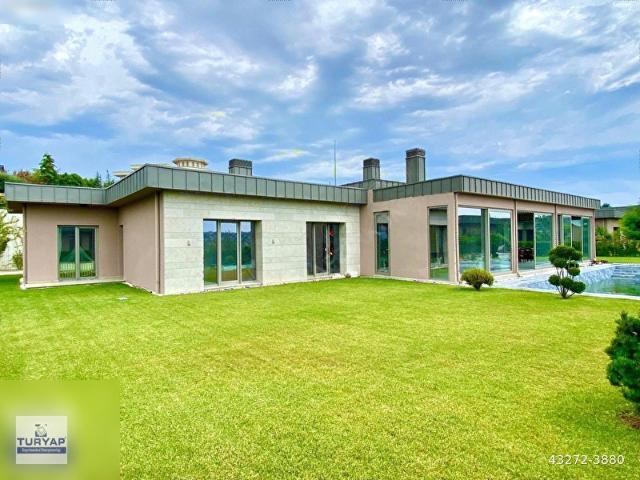 İstanbul Merkez içerisinde satılık Villa
