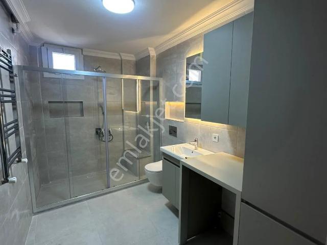Buca, İzmir içerisinde kiralık mülk