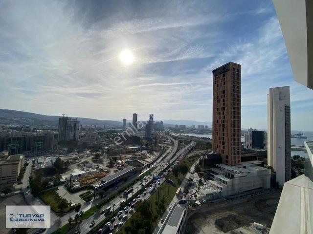 İzmir, Konak içerisinde satılık mülk