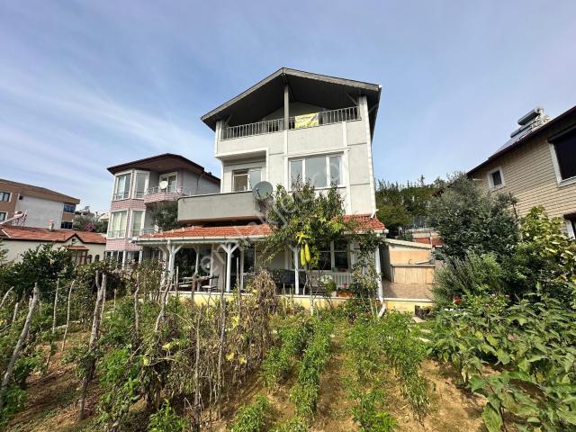 Kocadere, Çınarcık içerisinde satılık Villa