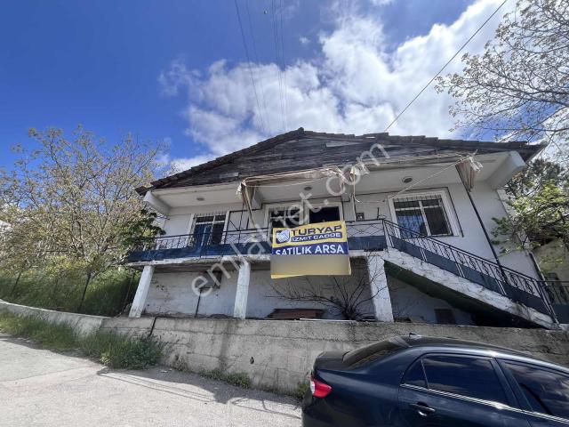 İzmit, Kocaeli içerisinde satılık Villa