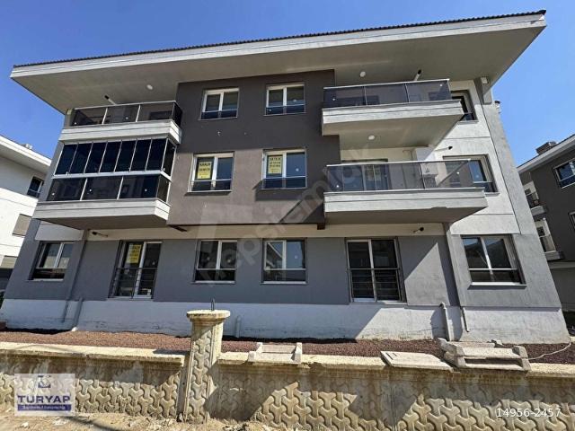 Tire, İzmir içerisinde satılık mülk