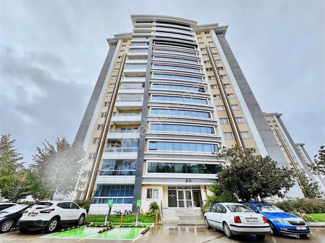 İzmit, Kocaeli içerisinde satılık mülk