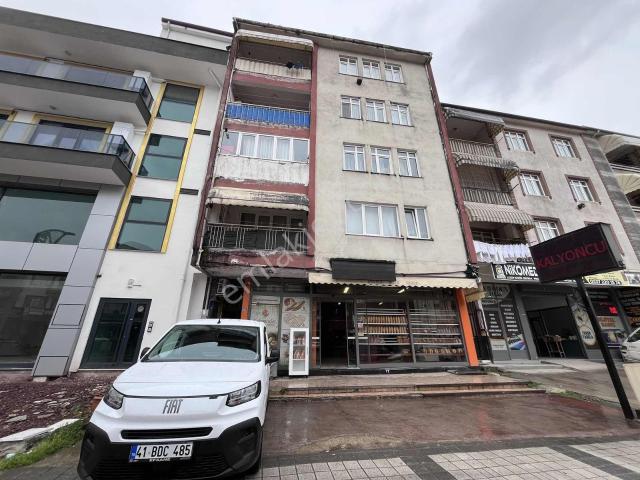İzmit, Kocaeli içerisinde satılık mülk