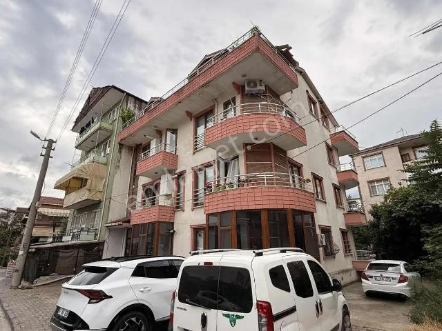 İzmit, Kocaeli içerisinde satılık mülk