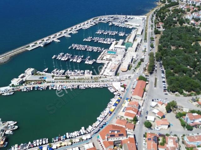 Foça, İzmir içerisinde satılık Villa