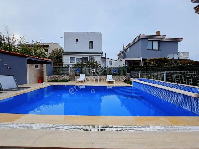 Çeşme, İzmir içerisinde kiralık Villa