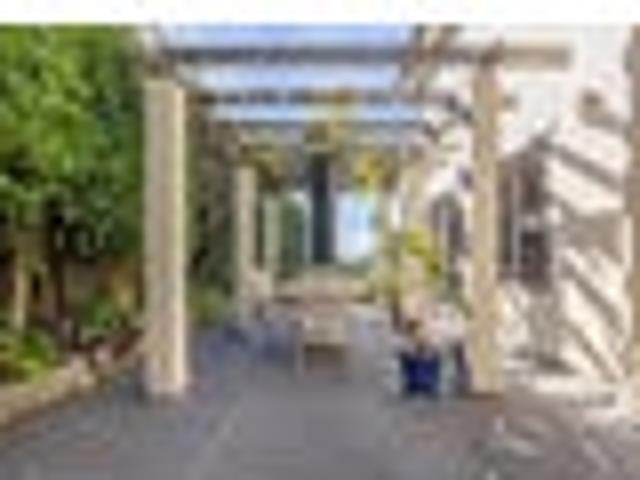 House for sale in Paremoremo