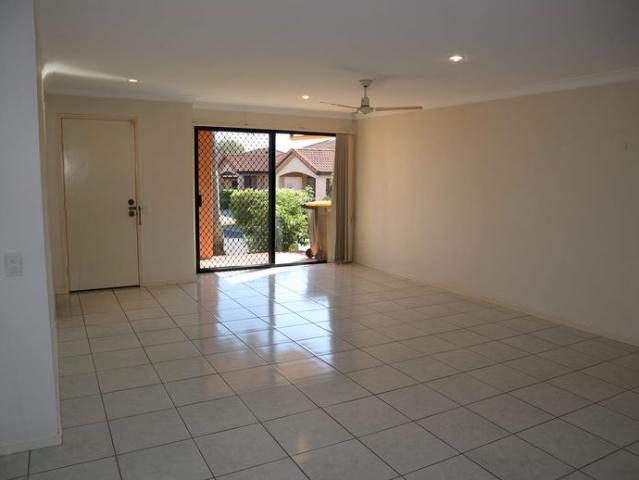 Townhouse for rent in Methul, Queensland