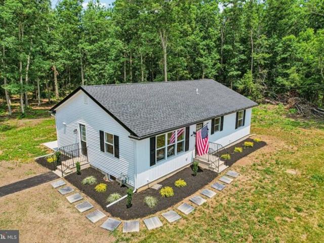 House for sale in Rosenhayn, New Jersey