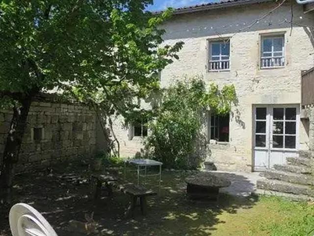Maison vente à Confolens, Tusson