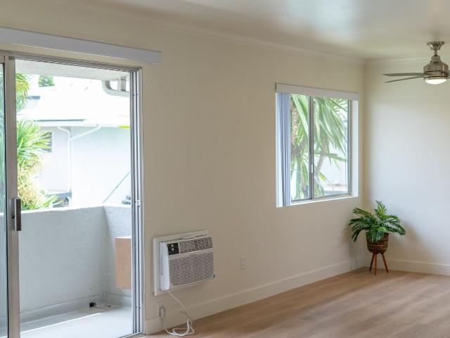 Apartment for rent in Tustin, California