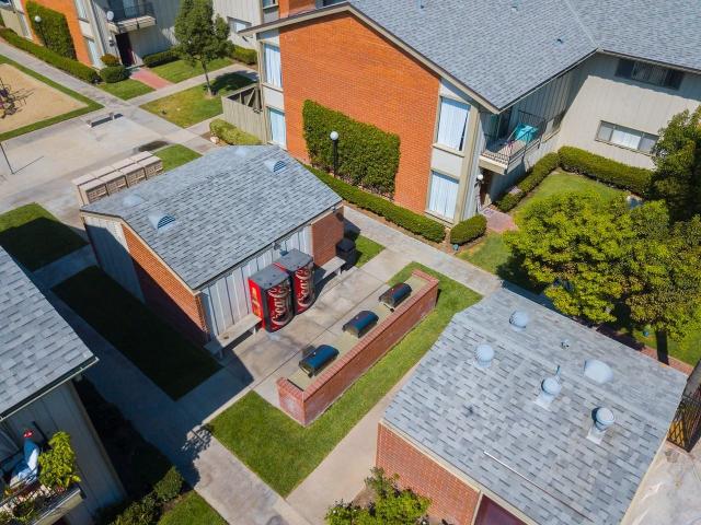 Apartment for rent in Tustin, California